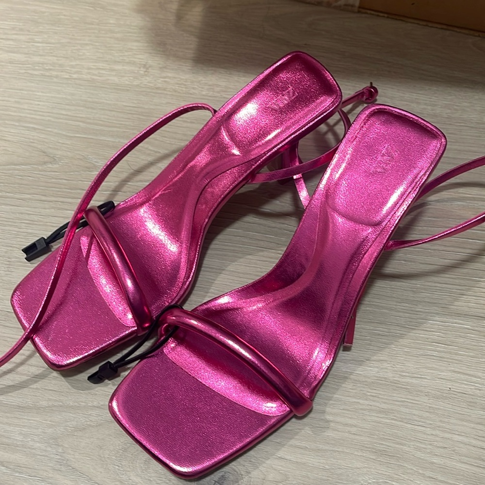 Metallic pink Zara heels